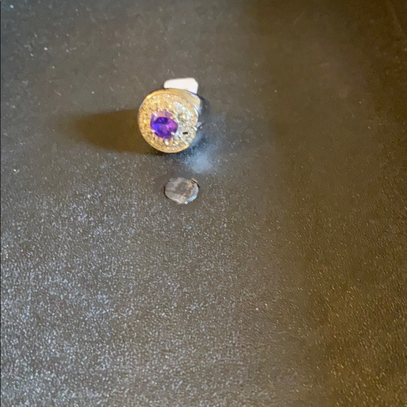 Ring - Picture 1 of 3